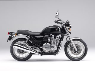 2014年 CB1100EX ABS E Packageダークネスブラックメタリック