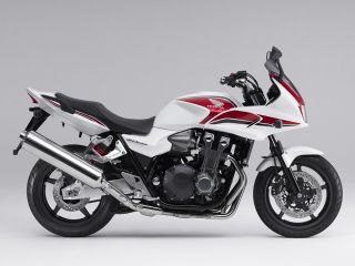 2009年 CB1300 SUPER BOL D'ORパールサンビームホワイト/キャンディーアルカディアンレッド/サイクロンブルーメタリック