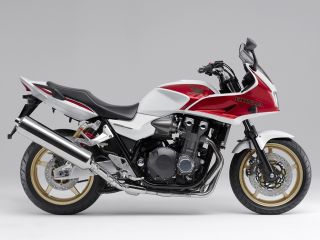 2012年 CB1300 SUPER BOL D'ORパールサンビームホワイト/キャンディーアルカディアンレッド（受注生産車）