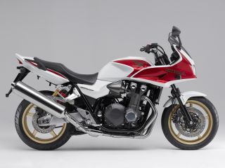 2012年 CB1300 SUPER BOL D'OR ABSパールサンビームホワイト/キャンディーアルカディアンレッド（受注生産車）