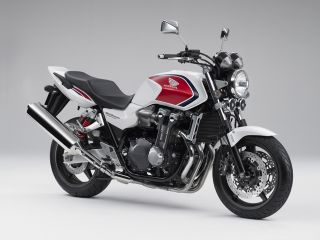 2009年 CB1300 SUPER FOUR ABSパールサンビームホワイト/キャンディーアルカディアンレッド/サイクロンブルーメタリック