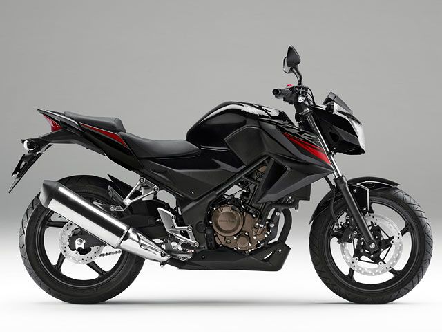2017年 CB250F ブラック（カタログメイン）