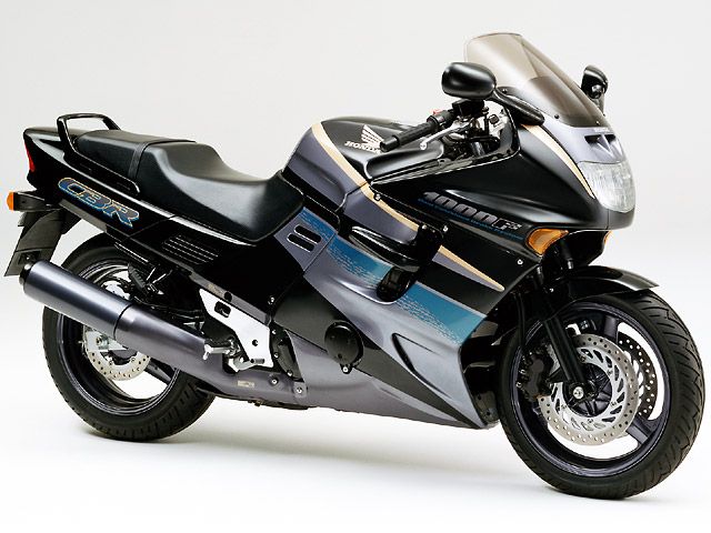 1993年 CBR1000F ブラック(カタログメイン)