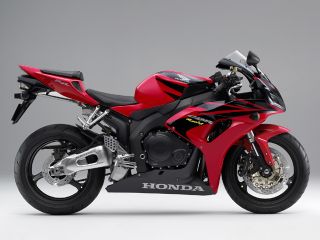 2006年 CBR1000RRウイニングレッド
