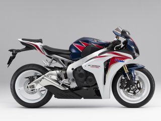 2011年 CBR1000RRパールスペンサーブルー