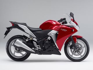 2011年 CBR250Rキャンディールビーレッド