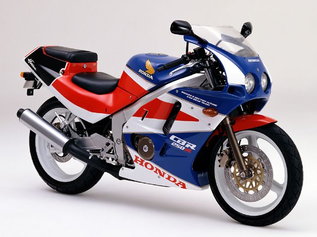 1988年 CBR250R トリコロール(カタログメイン)