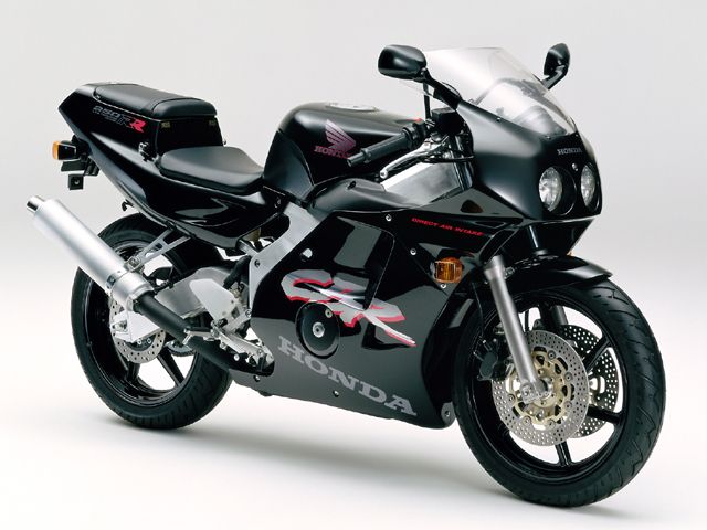 ホンダ（HONDA） CBR250RR カラーチェンジ (1992年) の型式・スペック