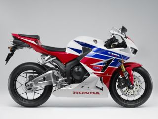 2013年 CBR600RRロスホワイト