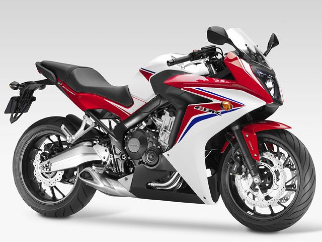2015年 CBR650F 特別カラー パールメタロイドホワイト（特別カラー）（カタログメイン）