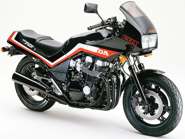 1984年 CBX750F ブラック（カタログメイン）