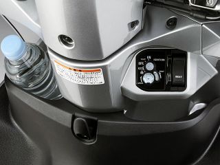 2015年 Dio 110（フロントボックスイメージ）