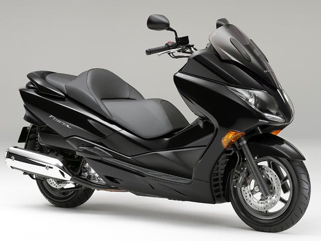 ホンダ（HONDA） フォルツァX | FORZA Xの型式・スペックならバイクブロス