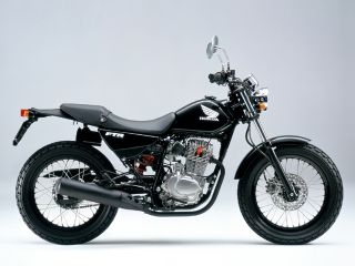 2005年 FTR ソリッドカラーブラック（スタンダードカラー）