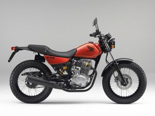 2006年 FTR スタンダードカラーキャンディーブレイズオレンジ