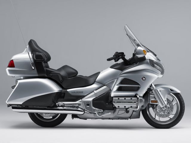 ホンダ（HONDA）2012年 GOLDWING・カラーチェンジのカタログ情報