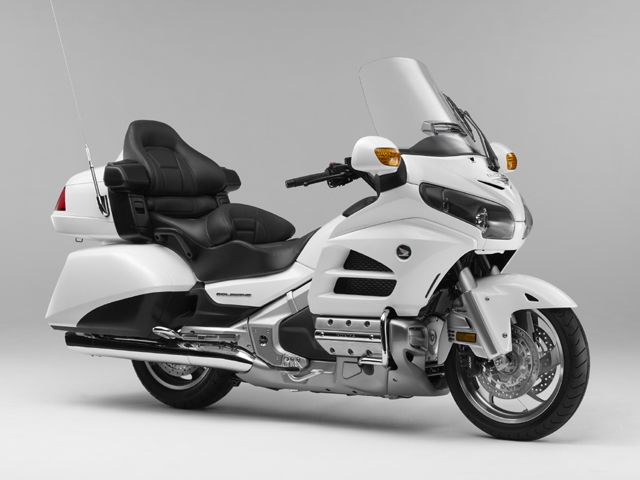 2014年 GOLDWING パールグレアホワイト(カタログメイン)