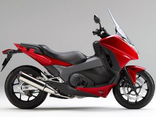 2014年 INTEGRAキャンディーアルカディアンレッド
