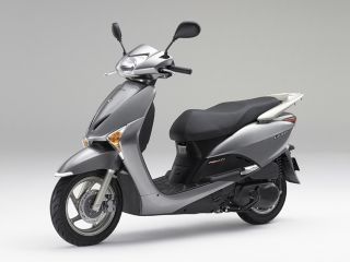 2008年 LEAD（110）ボスグレーメタリック