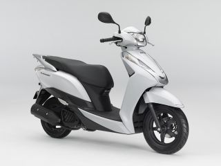 2015年 LEAD 125パールジャスミンホワイト