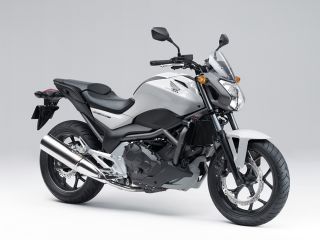 2012年 NC700Sパールサンビームホワイト