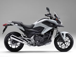 2014年 NC750X ABSマットパールグレアホワイト