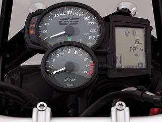 2017年 F800GS Adventure（メーター表示イメージ）