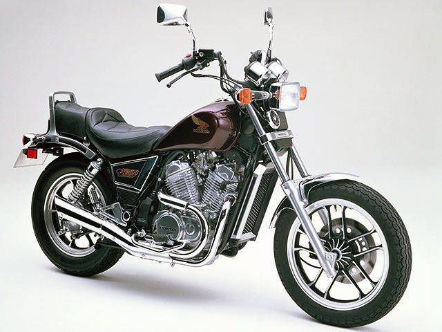 1983年 NV400 CUSTOM (カタログメイン)