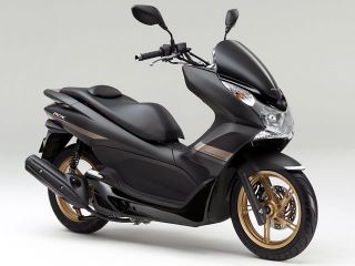 2012年 PCX Special Editionマットガンパウダーブラックメタリック