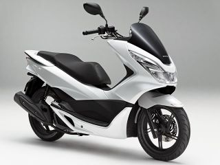 2016年 PCXパールジャスミンホワイト