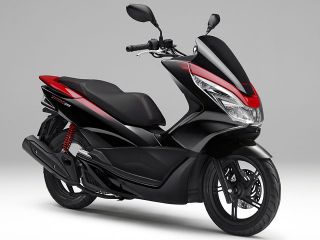 2016年 PCX150 Special Editionポセイドンブラックメタリック