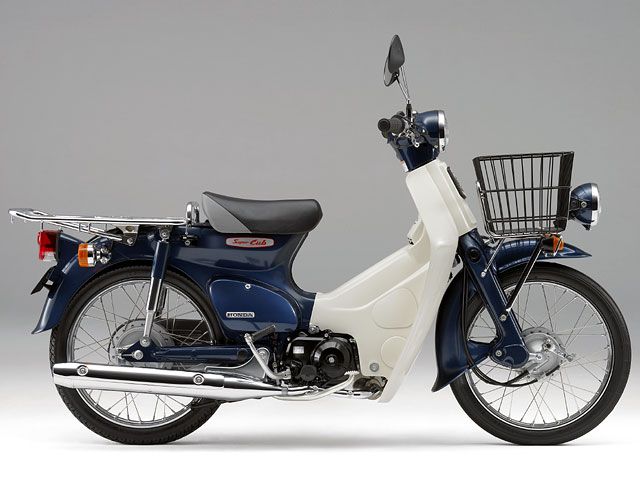 2007年 Press Cub 50 Deluxe アドベンチャーブルーメタリック（カタログメイン）