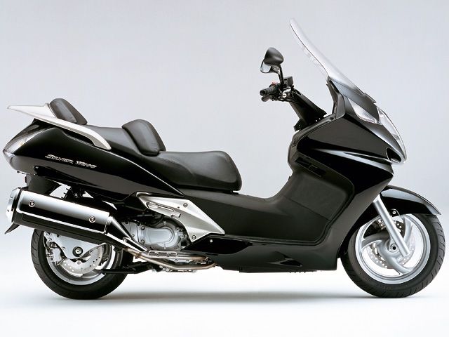 2003年 SILVERWING400 ピュアブラック（カタログメイン）