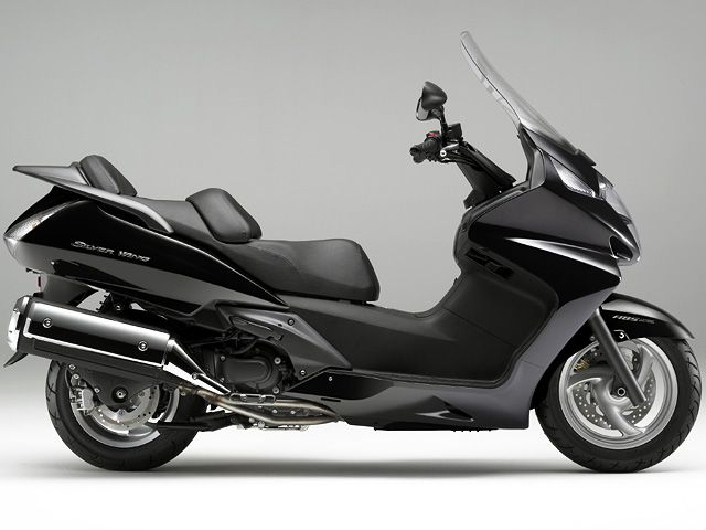 2007年 SILVERWING400 ABS ピュアブラック(カタログメイン)