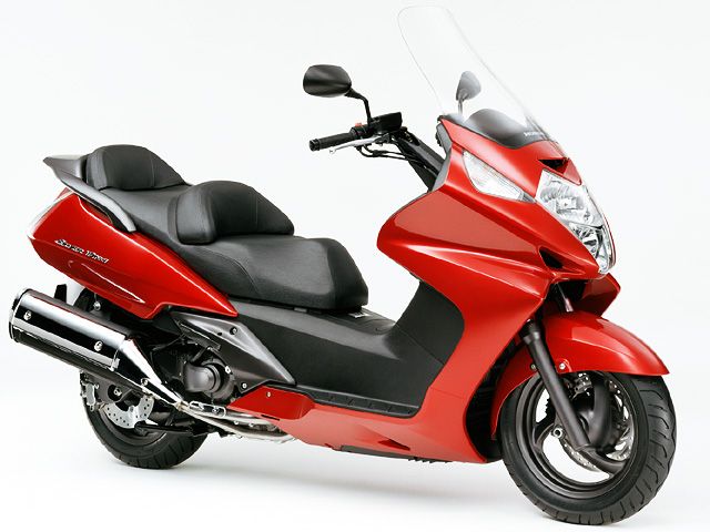 2004年 SILVERWING600 キャンディグローリーレッド（カタログメイン）