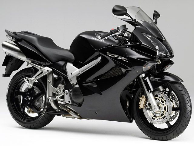 2006年 VFR パールコスミックブラック（カタログメイン）