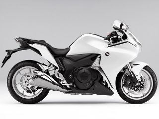 2013年 VFR1200Fパールサンビームホワイト