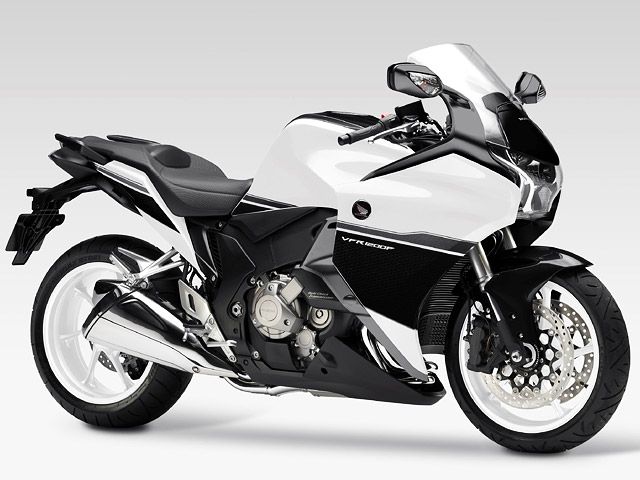 ホンダ Honda Vfr10f Dctの型式 諸元表 詳しいスペック バイクのことならバイクブロス