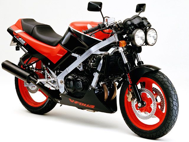 1986年 VFR400Z (カタログメイン)