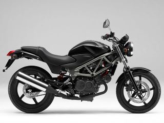 ホンダ（HONDA）2013年 VTR・マイナーチェンジのカタログ情報 | 沖縄のバイクを探すなら【グーバイク沖縄】