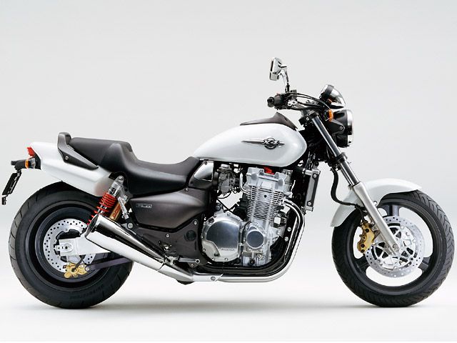 ホンダ Honda エックスフォー タイプld X4 Type Ldのオーナーレビュー 評価 バイクのことならバイクブロス