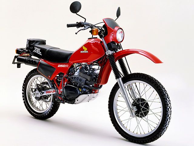 1981年 XL250R レッド(カタログメイン)