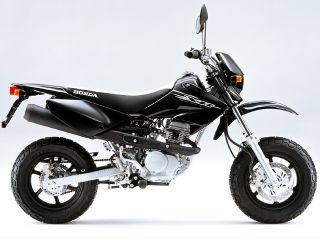 2005年 XR50MOTARDブラック