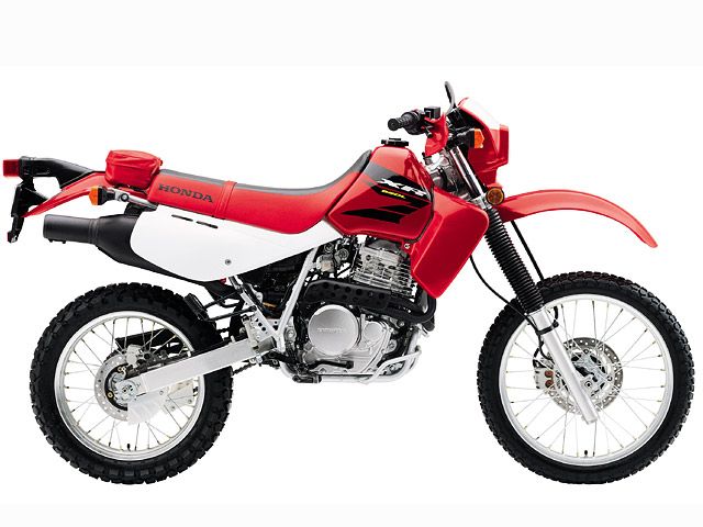 2004年 XR650L ※画像はUS向けモデル（カタログメイン）