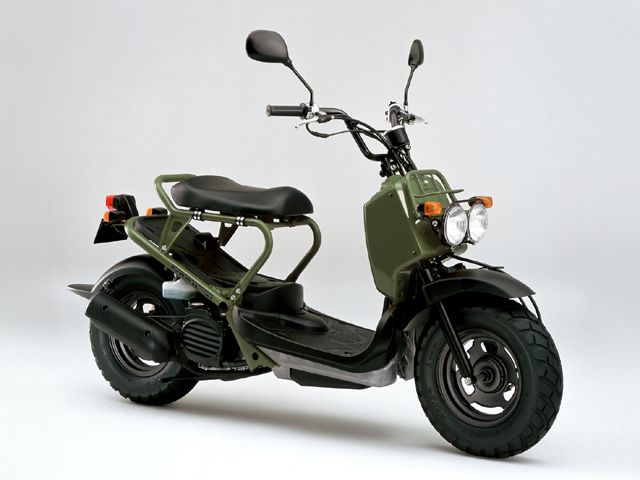 2003年 ZOOMER カムフラージュグリーン（カタログメイン）