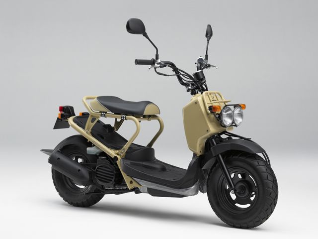 2008年 ZOOMER DELUXE ハーベストベージュ（カタログメイン）