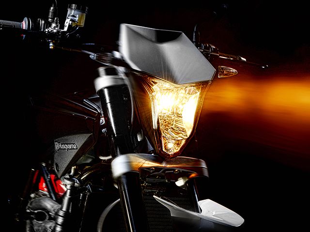 ハスクバーナ（Husqvarna） ヌーダ900R | NUDA 900Rの型式・スペック