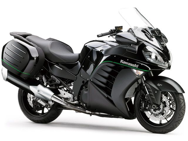 2015年 1400GTR ABS メタリックスパークブラック×メタリックフラットスパークブラック（カタログメイン）