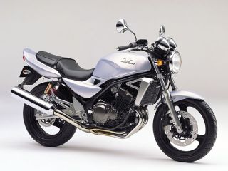 2004年 BALIUS Ⅱムーンライトシルバー