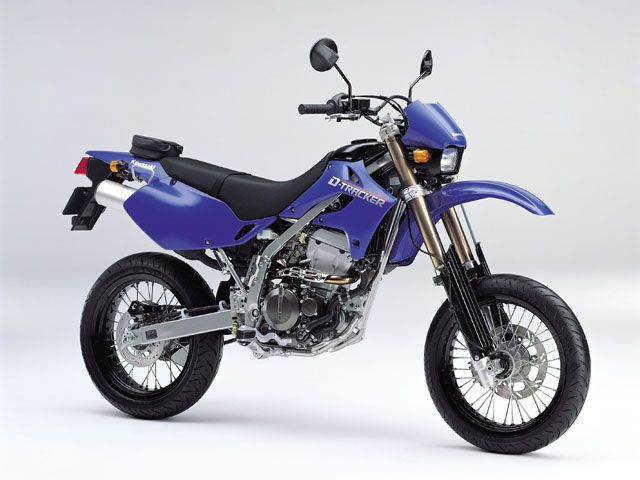 2004年 D-TRACKER オリエンタルブルー(カタログメイン)
